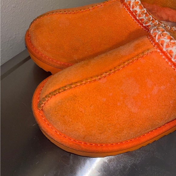 Kids Ugg Slippers - Picture 5 of 6